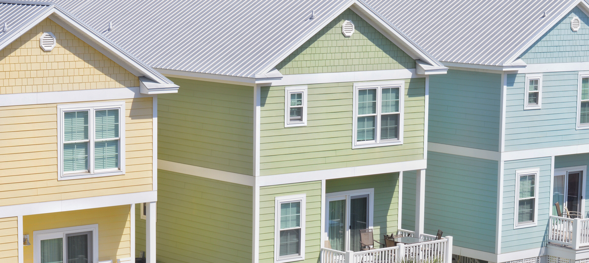 Yunk Roofing Remodeling - siding installation - wide variety of colors and styles